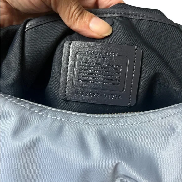 Coach EUC Bluebell Nylon & Leather Cargo Hobo Bag - Picture 9 of 13